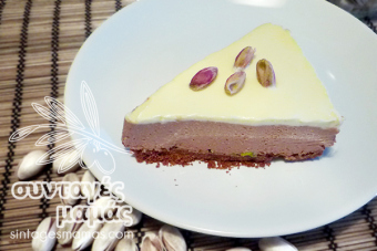 Τσιζκέικ (cheesecake) με κρέμα σοκολάτας Τσιζκέικ (cheesecake) με κρέμα σοκολάτας